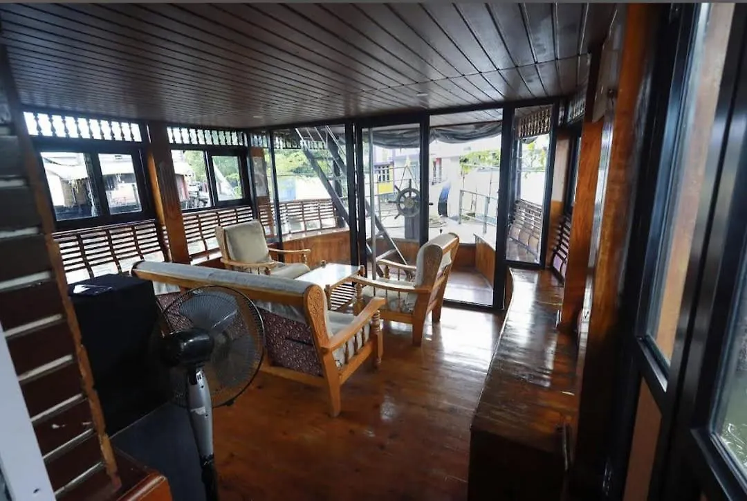 Vinayak House Boat Ξενοδοχείο Alappuzha 3*,  Ινδία