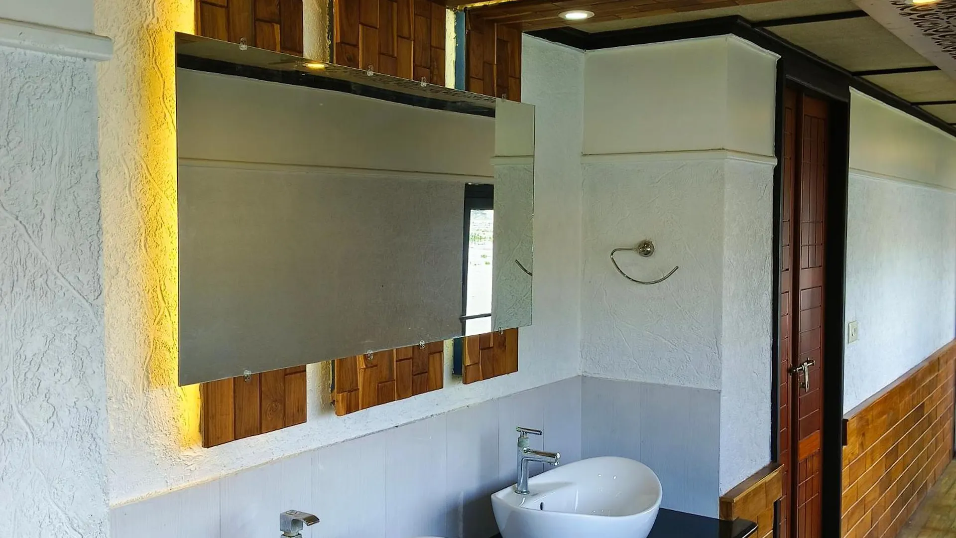 ***  Vinayak House Boat Ξενοδοχείο Alappuzha Ινδία